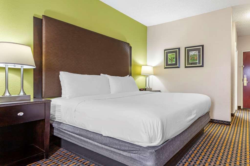 Comfort Inn & Suites Asheboro East Номер фото