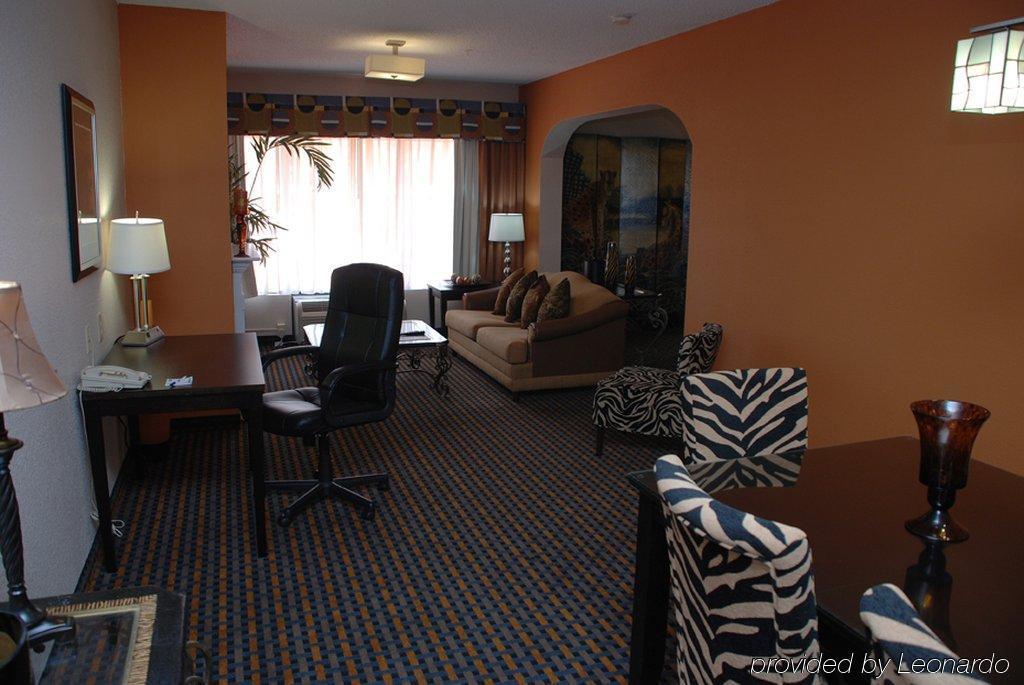 Comfort Inn & Suites Asheboro East Экстерьер фото