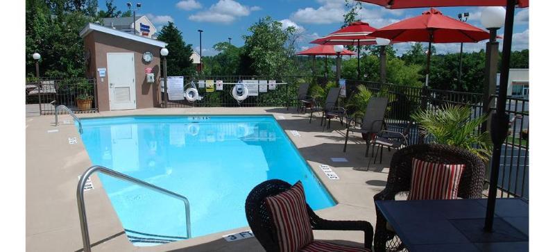 Comfort Inn & Suites Asheboro East Экстерьер фото