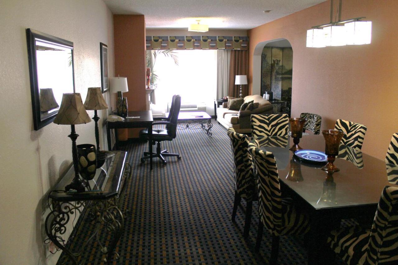 Comfort Inn & Suites Asheboro East Экстерьер фото